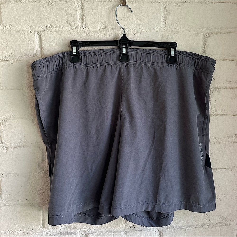 Reebok size large gray and black athletic comfy shorts